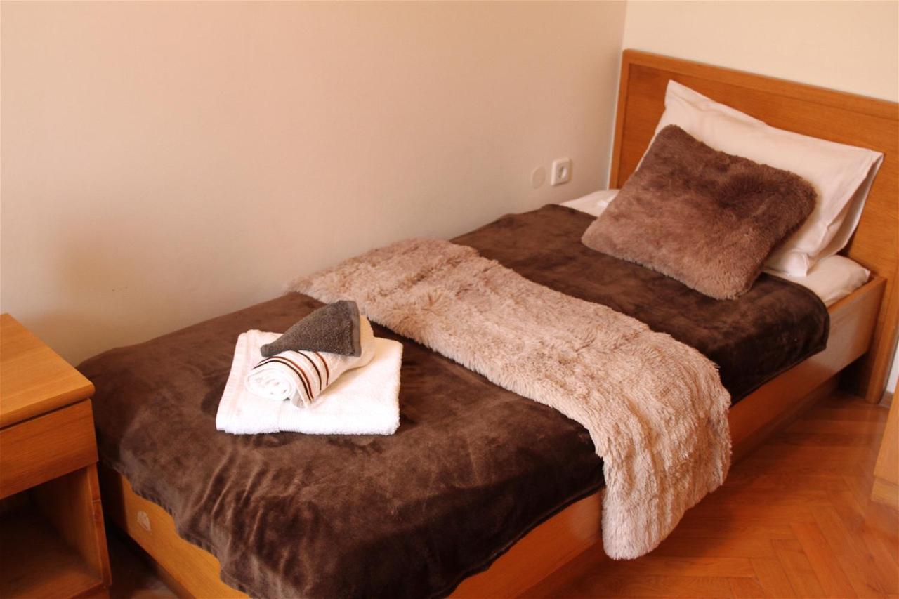 Luka Apartament Pag Town